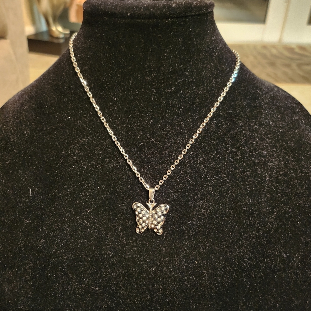 Ed Force butterfly earrings and necklace - Picture 4 of 7